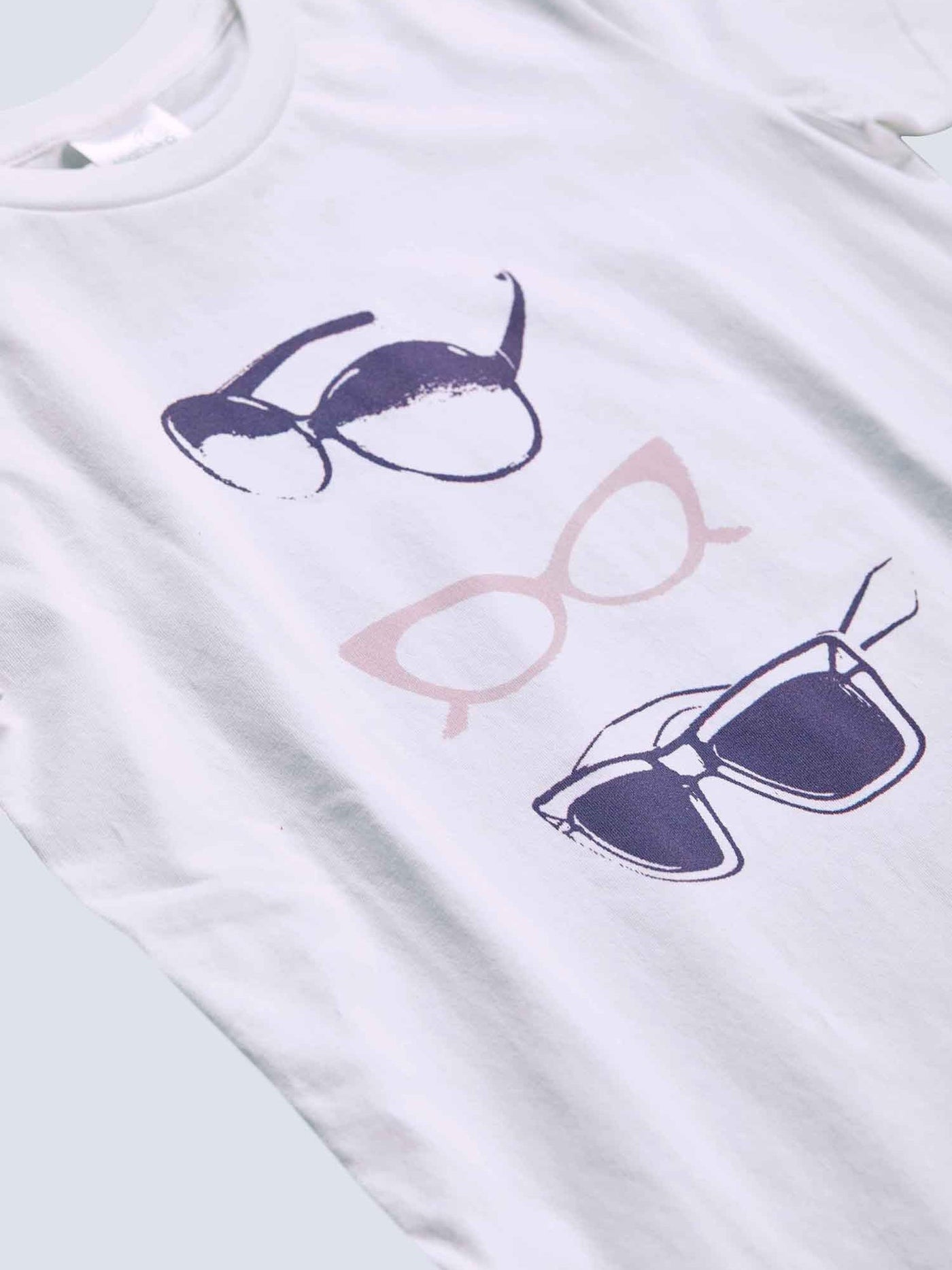 Sunglasses T-shirt